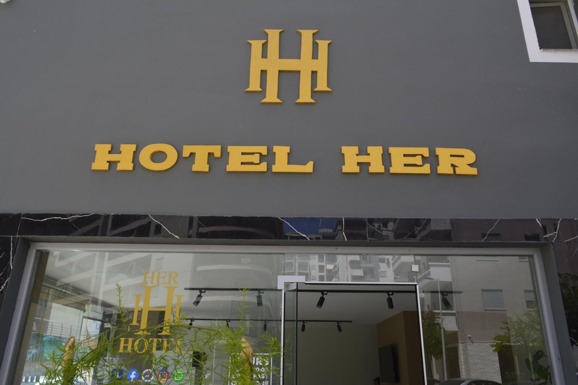 Hotel Her Vlorë エクステリア 写真